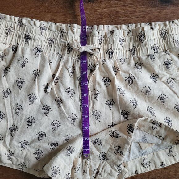 A New Day Womens XL Linen Blend Shorts Paperbag High Rise Pull On Beige Print - Picture 4 of 14